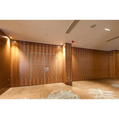 Buy Office Fireproof Partition Wall Movable Partition Wall With Door online manufacture