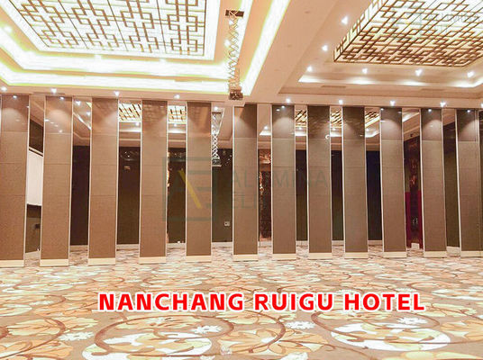 Good price Nanchang RuiGu Hotel：Wooden Acoustic Partition Wall with 304 Stainless Steel Roller and 6061-T6 Profile for Up to 18M Height online