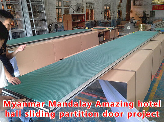 Good price Fireproof Movable Acoustic Partition Wall with 56dB Sound Insulation and 6061-T6 Profile online